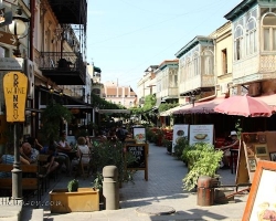 Pedestrian area - cafes